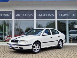 Škoda Octavia 1,8 20V 92kW KLIMA TAŽNÉ ŠÍBR sedan