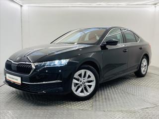 Škoda Octavia 1,5 TSI  mHEV Top Selection sedan