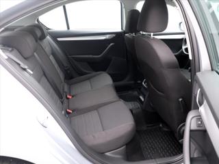Škoda Octavia 1,6 TDI 77 kW Elegance Aut.klima sedan - Foto 13