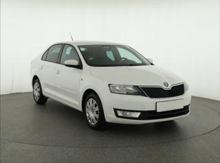 Škoda Rapid 1.6 TDI 77kW hatchback