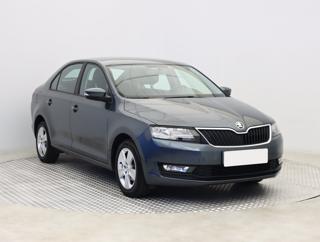 Škoda Rapid 1.0 TSI 70kW hatchback