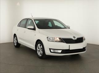 Škoda Rapid 1.6 TDI 66kW hatchback