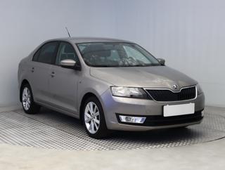 Škoda Rapid 1.6 TDI 77kW hatchback