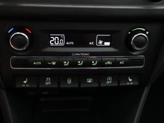 Škoda Rapid 1.2 TSI Monte Carlo Xenon 1Maj hatchback - Foto 23