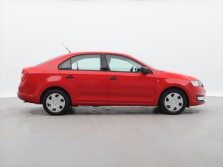 Škoda Rapid 1,2 TSI Klima Tažné CZ 1.Maj liftback - Foto 8
