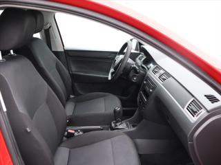 Škoda Rapid 1,2 TSI Klima Tažné CZ 1.Maj liftback - Foto 11