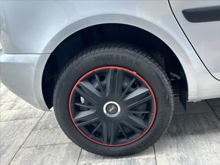 Škoda Roomster 1,2 HTP 69PS Style MPV - Foto 39