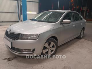 Škoda Rapid 1.0TSI, ČR sedan