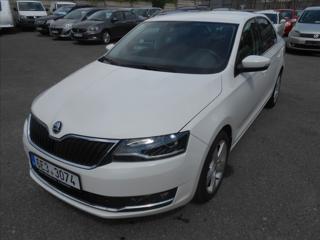 Škoda Rapid 1,0 TSi 81Kw Digiklima, Výhřev sedan
