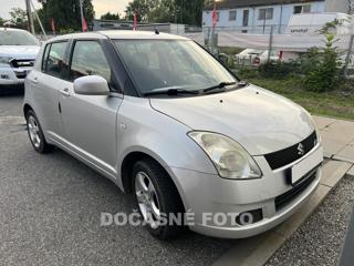 Suzuki Swift 1.3i hatchback