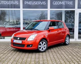 Suzuki Swift 1,3 DDiS klima top stav hatchback