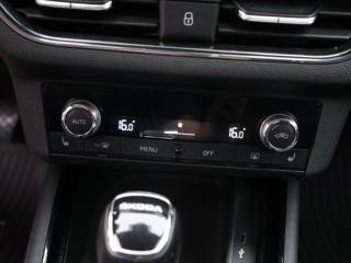 Škoda Scala 1,6 TDI 85kW Style DSG CZ hatchback - Foto 15