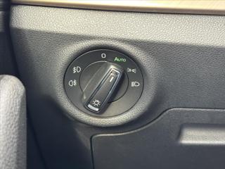Škoda Scala 1,0 TSi Style ELkufr MRTVÝúhel hatchback - Foto 32