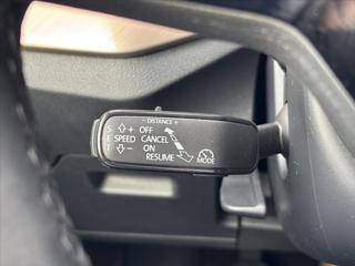 Škoda Scala 1,0 TSi Style ELkufr MRTVÝúhel hatchback - Foto 33