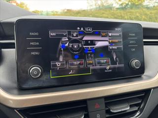 Škoda Scala 1,0 TSi Style ELkufr MRTVÝúhel hatchback - Foto 24