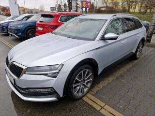 Škoda Superb 2,0 TDI 140KW SCOUT TAŽNÉ kombi