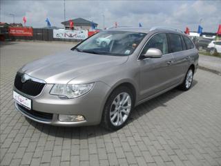 Škoda Superb 2,0 TDi CR 125kw 4x4 bez koroz kombi