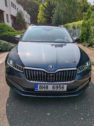 Škoda Superb 2,0   TDI 110 kW dsg 2021/12 kombi