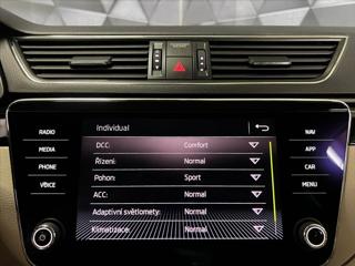 Škoda Superb 2.0 TDI DSG LAURIN&KLEMENT kombi - Foto 17