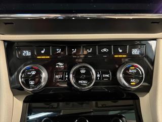 Škoda Superb 2.0 TDI DSG LAURIN&KLEMENT kombi - Foto 22