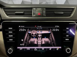 Škoda Superb 2.0 TDI DSG LAURIN&KLEMENT kombi - Foto 19