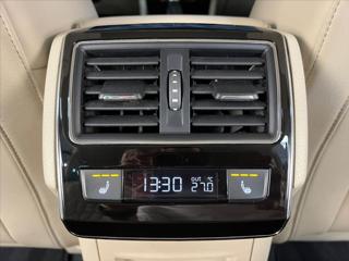 Škoda Superb 2.0 TDI DSG LAURIN&KLEMENT kombi - Foto 27
