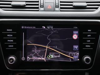 Škoda Superb 2,0 TSI DSG CZ Style 1.Maj DPH kombi - Foto 24