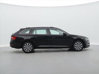 Škoda Superb 2,0 TSI 140kW Style DSG CZ DPH kombi - Foto 7