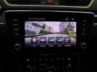 Škoda Superb 2,0 TDI 140kW DSG 4x4 L&K DPH kombi - Foto 17