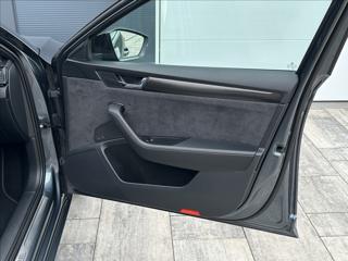 Škoda Superb 2,0 TDI 190PS Sportline DSG 4x4 kombi - Foto 18