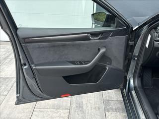 Škoda Superb 2,0 TDI 190PS Sportline DSG 4x4 kombi - Foto 13