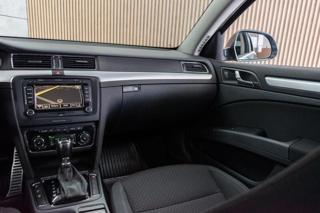 Škoda Superb 2.0 TDI DSG AMBITION BUSINESS kombi - Foto 9
