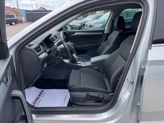 Škoda Superb 2,0 TDi DSG LED*Navi*ACC Lane-& Side Assist*Po servise a nové brzdy! MY 2021! kombi - Foto 22