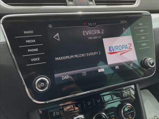 Škoda Superb 2,0 TDi DSG LED*Navi*ACC Lane-& Side Assist*Po servise a nové brzdy! MY 2021! kombi - Foto 42