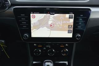 Škoda Superb 2.0TDi 140kW DSG DPH kombi - Foto 22