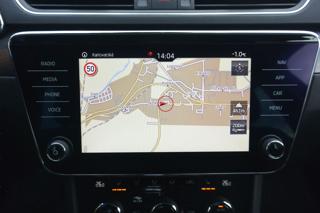 Škoda Superb 2.0TDi 140kW DSG DPH kombi - Foto 23