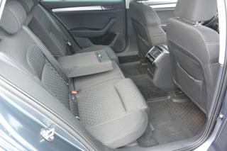 Škoda Superb 2.0TDi 140kW DSG DPH kombi - Foto 38