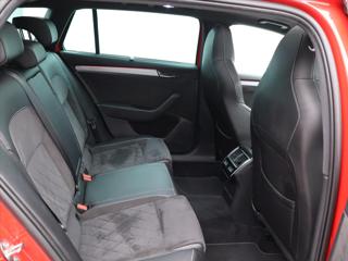 Škoda Superb 2,0 TDI 140kW DSG Sportline kombi - Foto 13
