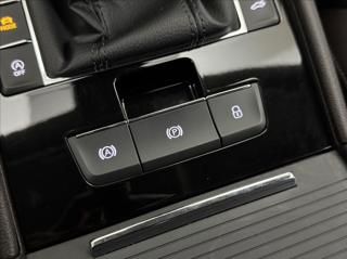 Škoda Superb 2,0 TDi 110kW L&K DPH ACC DCC kombi - Foto 34