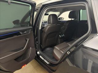 Škoda Superb 2,0 TDi 110kW L&K DPH ACC DCC kombi - Foto 45