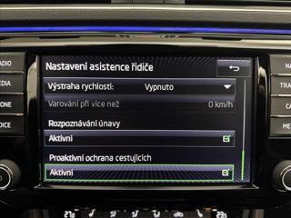 Škoda Superb 2,0 TDi 110kW L&K DPH ACC DCC kombi - Foto 22