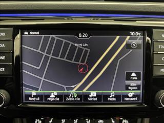 Škoda Superb 2,0 TDi 110kW L&K DPH ACC DCC kombi - Foto 27