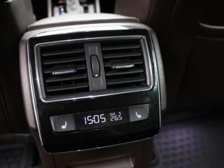 Škoda Superb 2,0 TDI 110kW DSG CZ L&K kombi - Foto 28