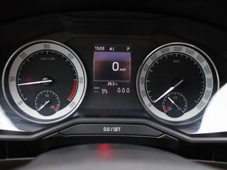Škoda Superb 2,0 TDI 110kW DSG CZ L&K kombi - Foto 17