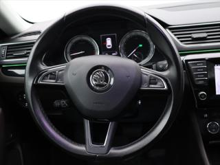 Škoda Superb 2,0 TDI 110kW DSG CZ L&K kombi - Foto 21