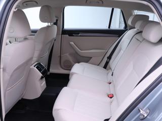 Škoda Superb 2,0 TDI DSG 4x4 CZ Style DPH kombi - Foto 14