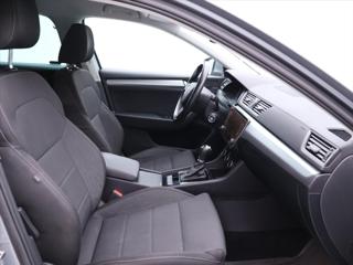 Škoda Superb 2,0 TDI 140kW DSG 4x4 CZ DPH kombi - Foto 19