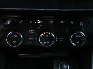 Škoda Superb 2,0 TDI 140kW DSG 4x4 CZ DPH kombi - Foto 30