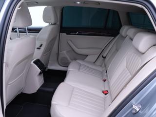 Škoda Superb 2,0 TSi 206kW L&K 4x4 CZ kombi - Foto 16