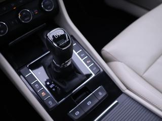 Škoda Superb 2,0 TSi 206kW L&K 4x4 CZ kombi - Foto 28
